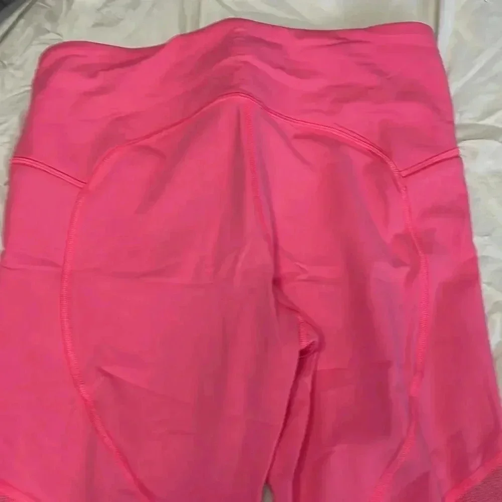Lululemon on pace crop 21”
